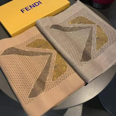 芬迪Fendi奢华羊绒围巾最新出口的单子批发