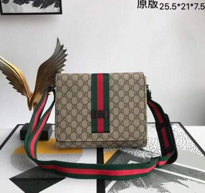 新款 2019 Gucci 古奇专柜同步男士翻盖单肩包斜挎包批发