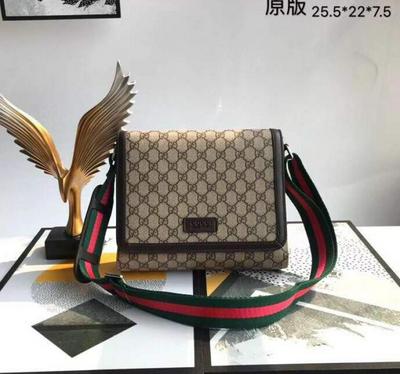 新款 2019 Gucci 古奇专柜同步男士翻盖单肩包斜挎包批发