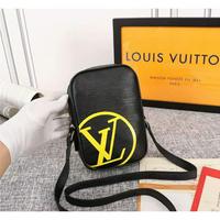 LV Louis Vuitton 路易威登  Supreme水波纹男女通用斜挎包