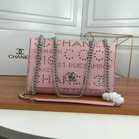 Chanel香奈儿铆钉钉镂空字母翻盖 链条包
