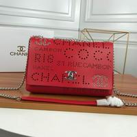 Chanel香奈儿铆钉钉镂空字母翻盖 链条包