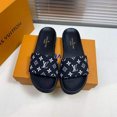 LV Louis Vuitton 路易威登 专柜新款男士休闲拖鞋系列批发