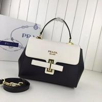 新款 Prada