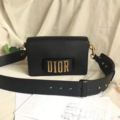 Dior 迪奥 经典之作牛皮翻盖式手提包批发