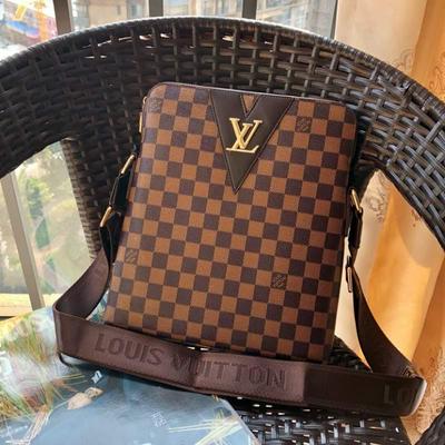 Louis Vuitton 路易威登 LV 海外传统独特单肩包原版购入批发