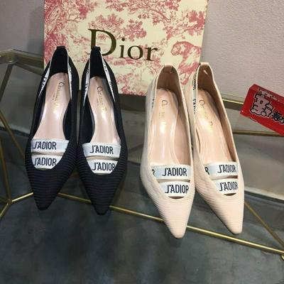 迪奥Dior 再出新款官网同步更新平头平底系列标志性大批发
