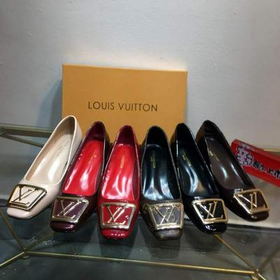 LV LOUISVIUTTON路易威登新款粗跟单鞋  跟4.5批发