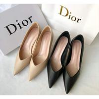 Dior 迪奥 D家新款尖头猫跟单鞋V字鞋口