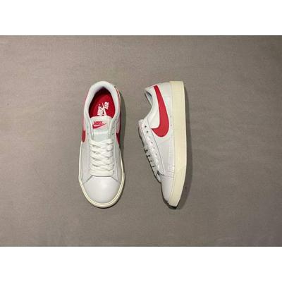 Nike 耐克 NIKEBLAZERLOW荔枝纹白红 低帮板鞋,批发
