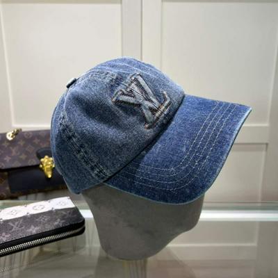 LV Louis Vuitton 路易威登 专柜新款 刺绣棒球帽批发