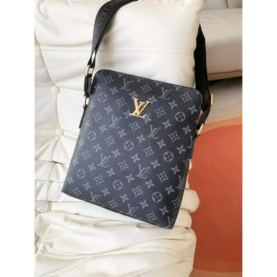 LV Louis Vuitton 路易威登 男士上品公文包手提斜挎包批发