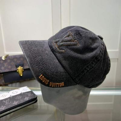 LV Louis Vuitton 路易威登 专柜新款 刺绣棒球帽批发