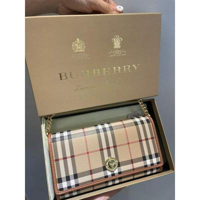 Burberry 巴宝莉 B家格子料皮革钱夹批发