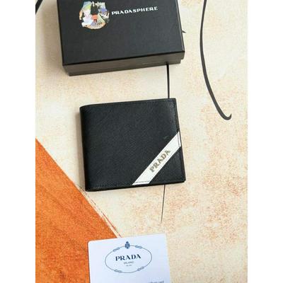 Prada 普拉达 男士短款钱夹专柜最新款式官网同步批发