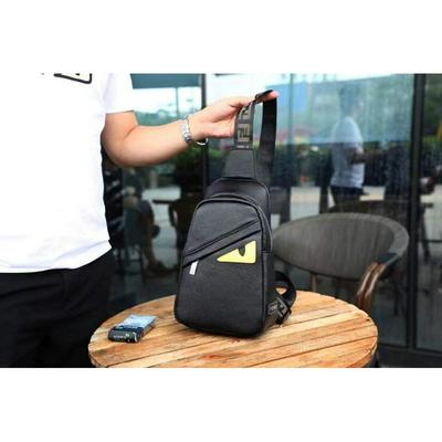 Fendi 芬迪 胸包顶级高端大气进口原版头层牛皮耐磨耐批发