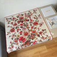 Dior 迪奥新款方巾Dior花卉方巾