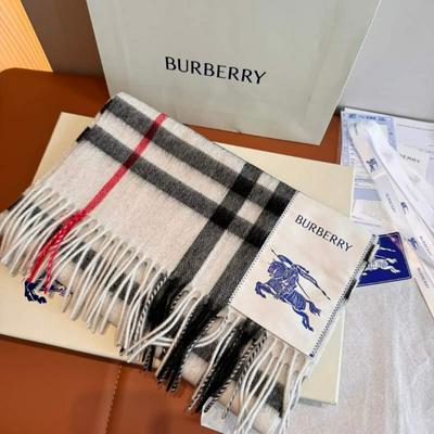 Burberry·巴宝莉围巾 好看的要疯批发