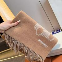 Burberry年度最新款泰迪熊系列羊绒围