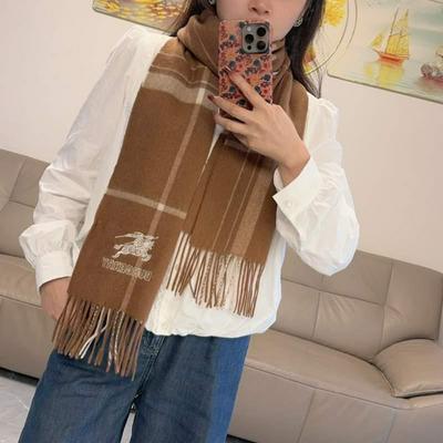 Burberry巴宝莉高品质进口羊绒围巾惊批发