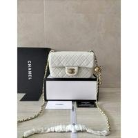 Chanel 香奈儿 大号白色Chanel 爆款金属cfmini口盖包