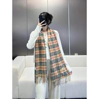 2025年重磅推荐巴宝莉官网最新款格纹战马顶