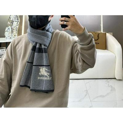 Burberry爆款上新高端男士围巾经典战马批发