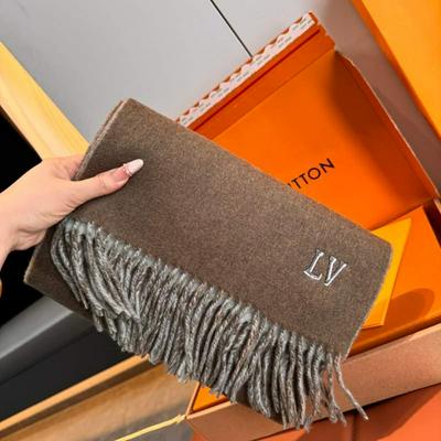 LV2025新款双面羔羊绒围巾出口订单喜批发